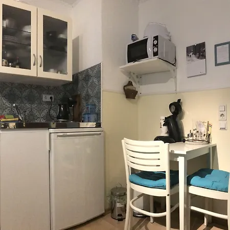 Han/Misafirhane Gaestehaus Kampik